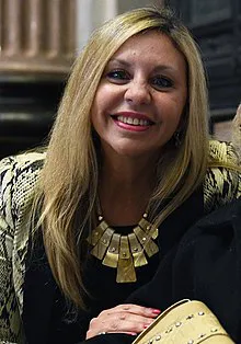 220px-María_de_los_Ángeles_Sacnun_(cropped)