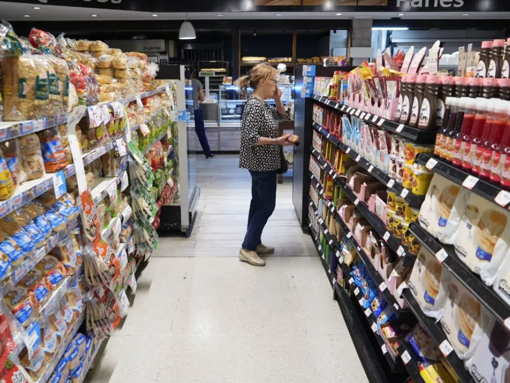tras-los-saqueos-a-comercios-los-supermercados-aplican-su-propio-plan-de-emergencia-1638320