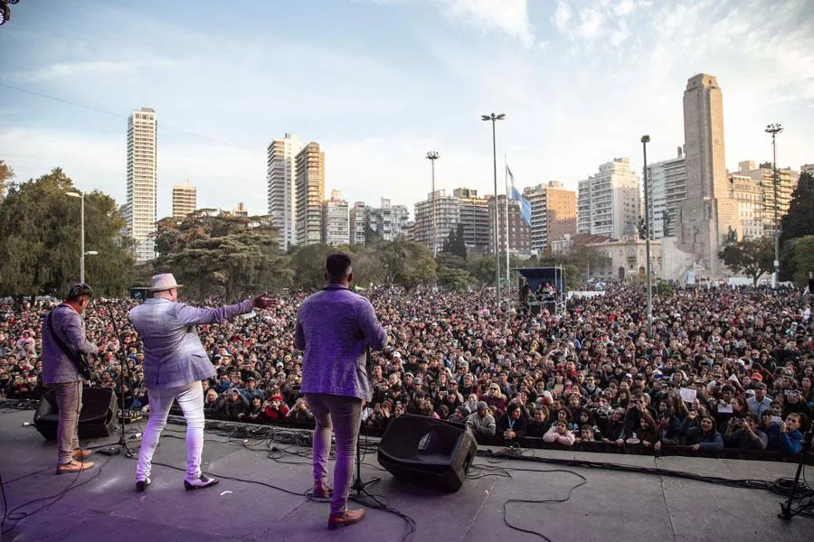 escenario_principal_monumento_bandera